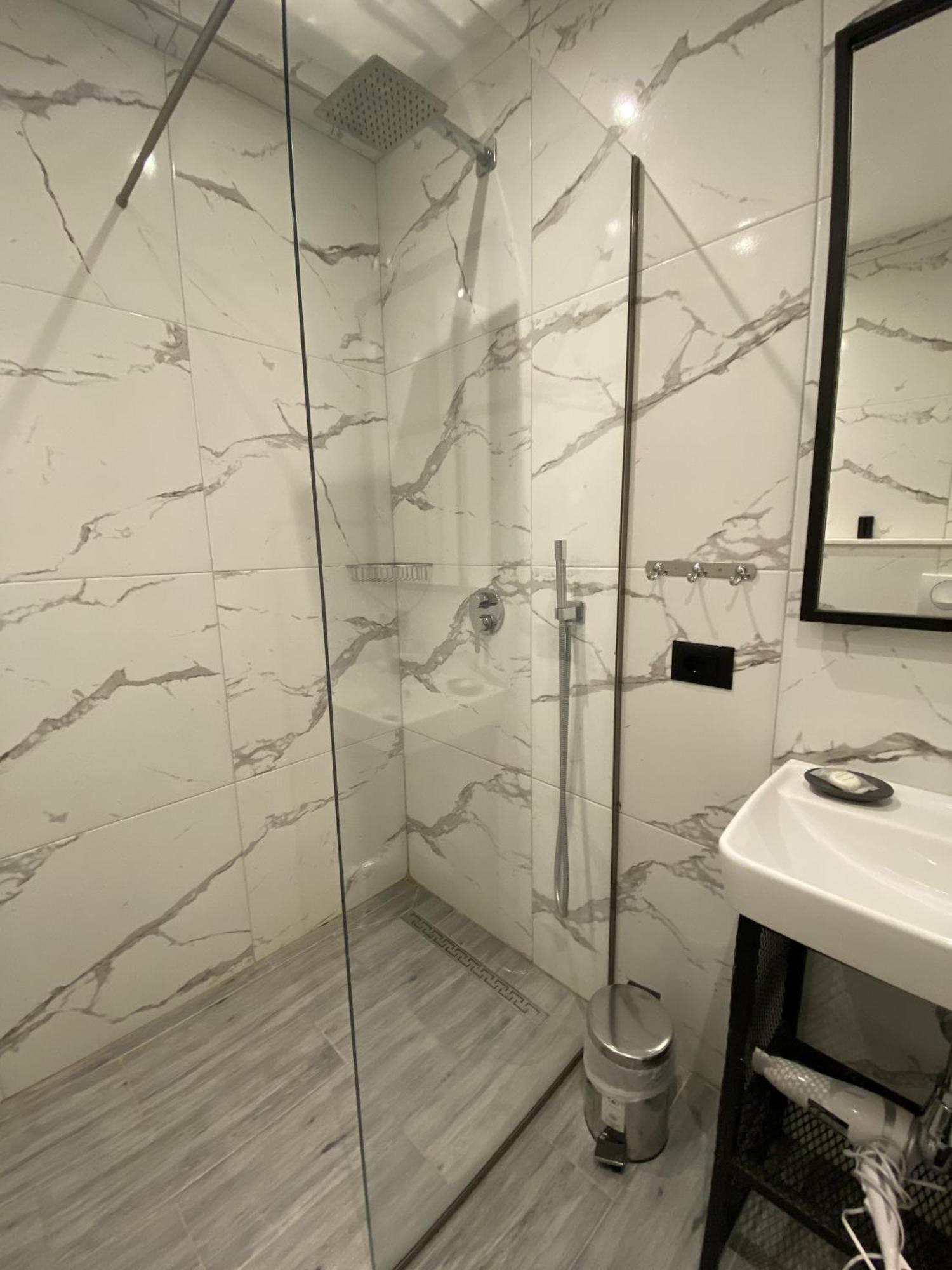 Peaky Hotel Durres Luaran gambar