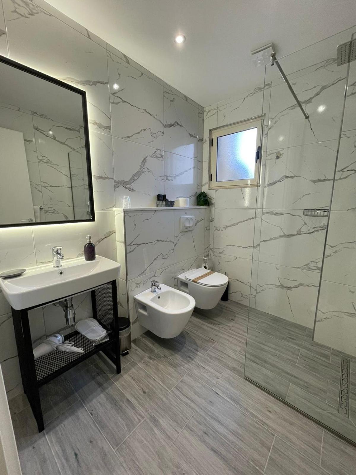 Peaky Hotel Durres Luaran gambar
